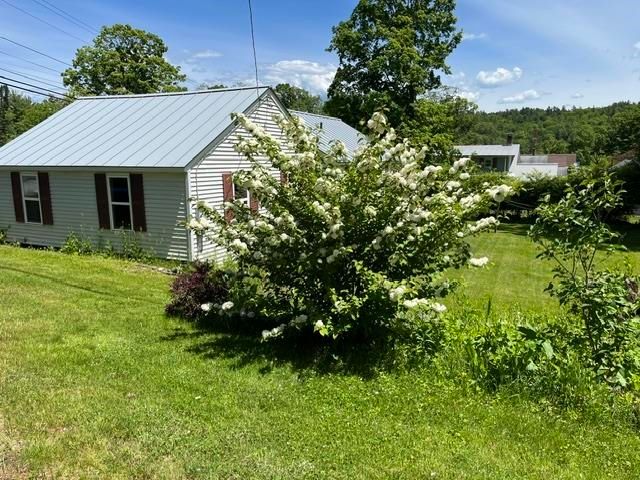 98 Greenleaf Street, Brattleboro, VT 05301