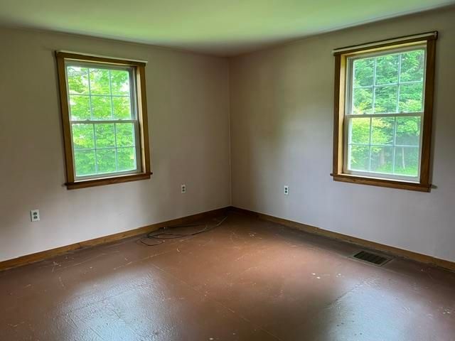 98 Greenleaf Street, Brattleboro, VT 05301