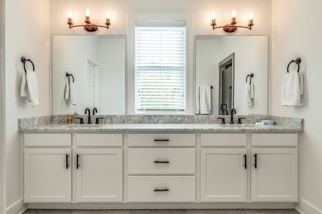 418 Douglas Ave, Nashville, TN 37207