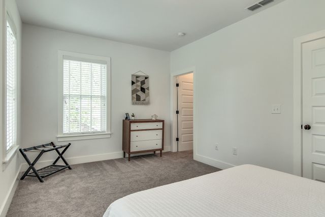 418 Douglas Ave, Nashville, TN 37207