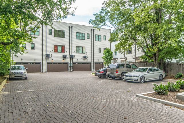 418 Douglas Ave, Nashville, TN 37207