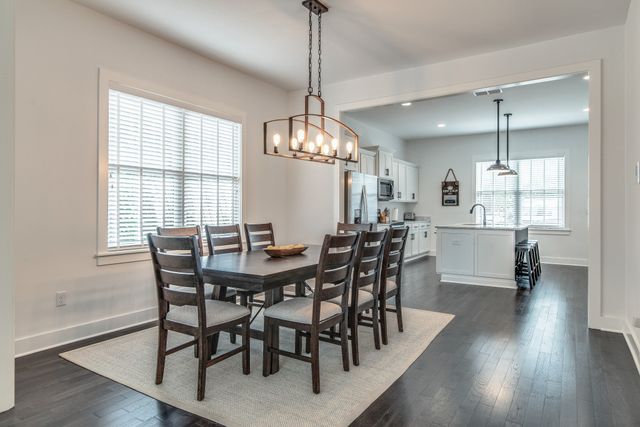 418 Douglas Ave, Nashville, TN 37207