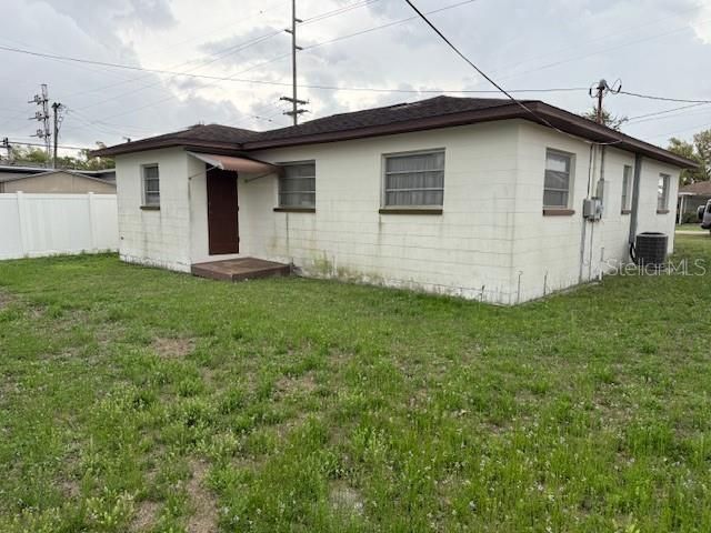 3203 W IVY STREET, Tampa, FL 33607