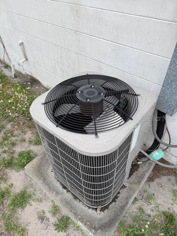 3203 W IVY STREET, Tampa, FL 33607