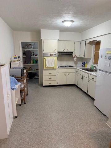 3203 W IVY STREET, Tampa, FL 33607