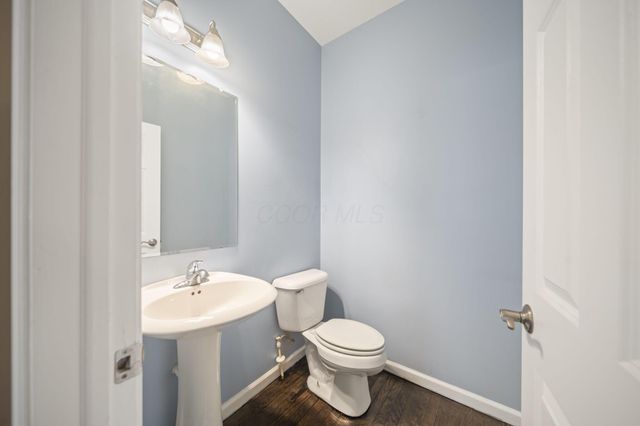 679 Greenwood Loop, Newark, OH 43055