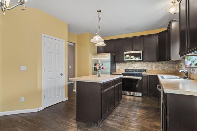 679 Greenwood Loop, Newark, OH 43055