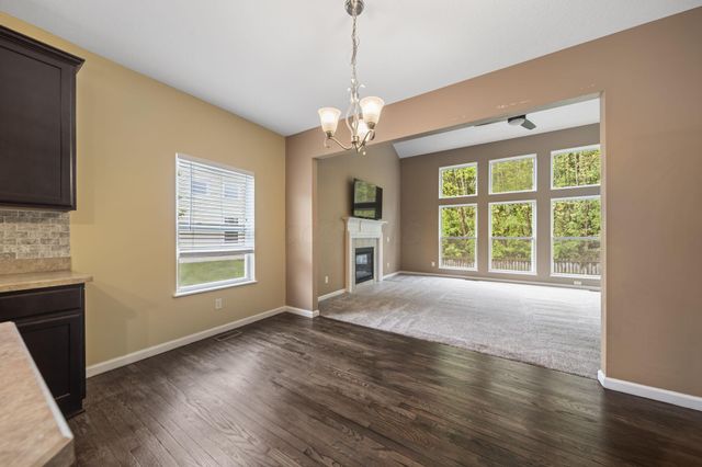 679 Greenwood Loop, Newark, OH 43055