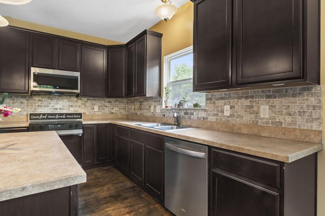 679 Greenwood Loop, Newark, OH 43055