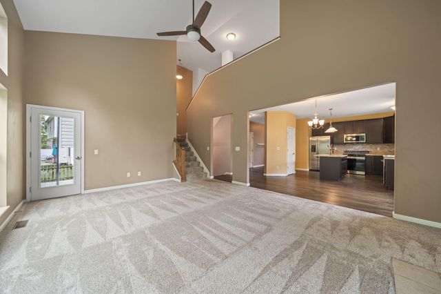 679 Greenwood Loop, Newark, OH 43055
