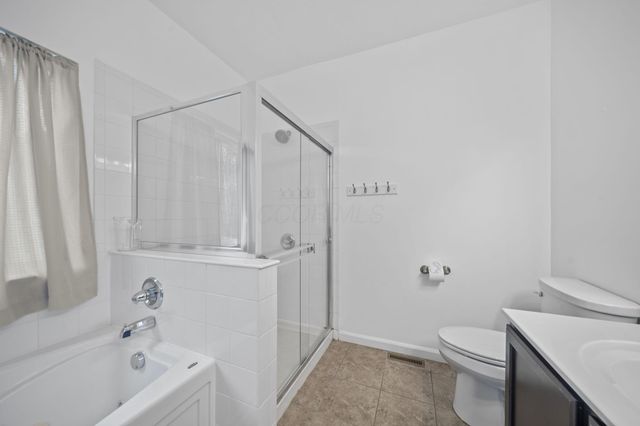 679 Greenwood Loop, Newark, OH 43055