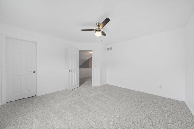 679 Greenwood Loop, Newark, OH 43055