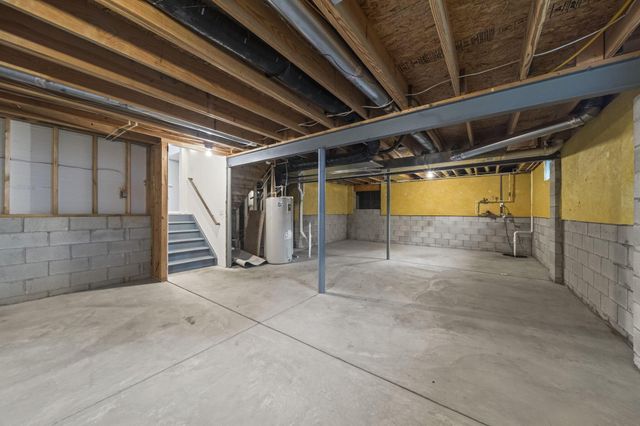 679 Greenwood Loop, Newark, OH 43055