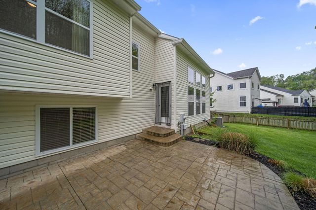 679 Greenwood Loop, Newark, OH 43055