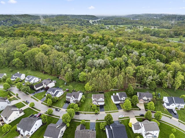 679 Greenwood Loop, Newark, OH 43055