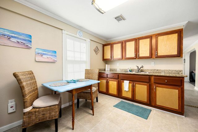 2014 39th Street, Galveston, TX 77550