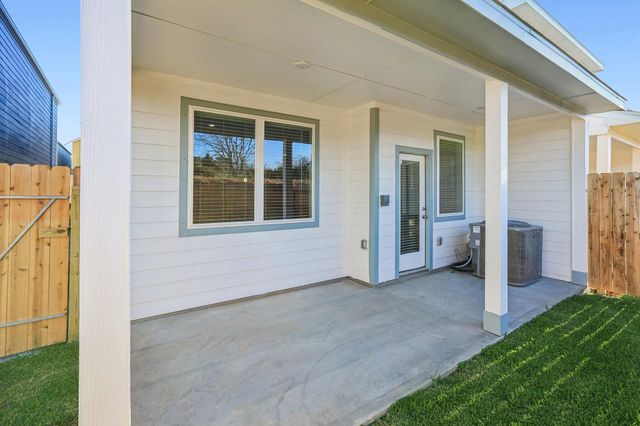 623 Sand Dollar Drive, Kemah, TX 77565