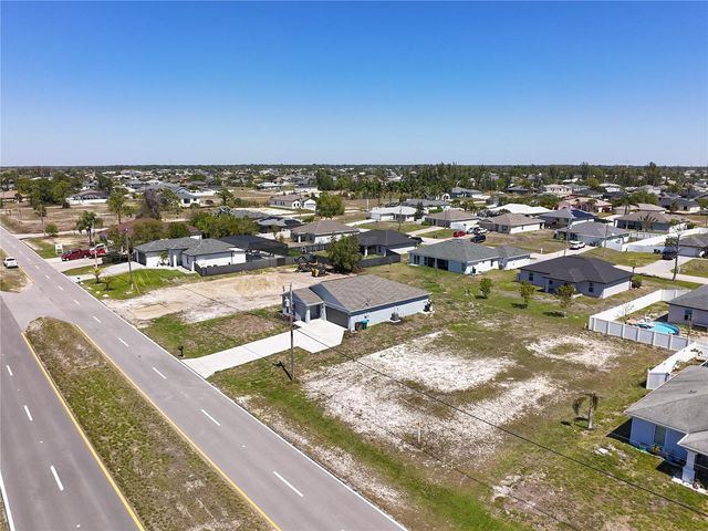 3605 W GATOR CIRCLE, Cape Coral, FL 33909