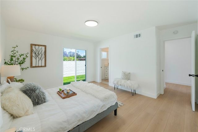 1018 N Wright, Santa Ana, CA 92701
