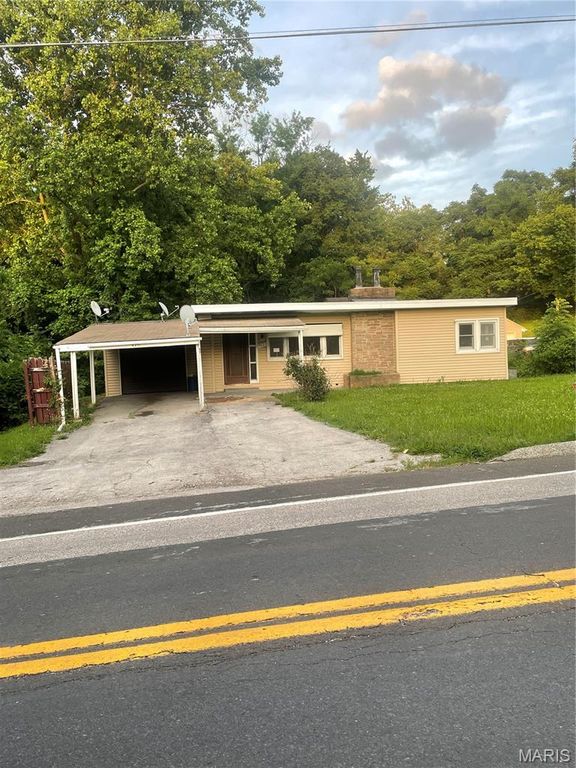 9922 Lilac Drive, Riverview, MO 63137