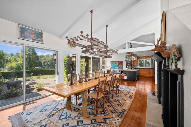 2408 E 800 N, La Porte, IN 46350