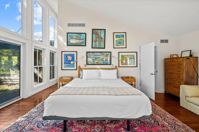 2408 E 800 N, La Porte, IN 46350