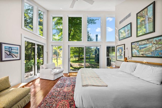 2408 E 800 N, La Porte, IN 46350