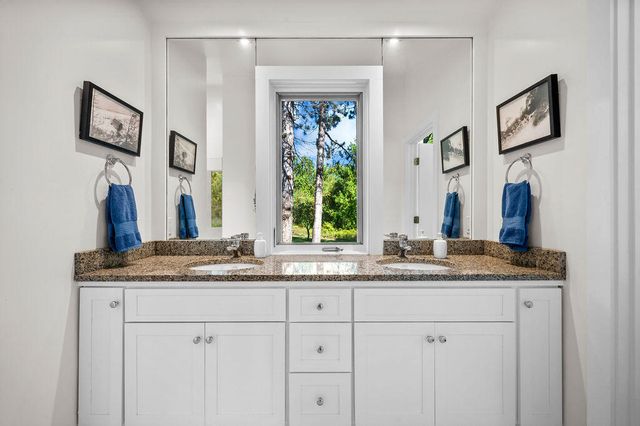 2408 E 800 N, La Porte, IN 46350