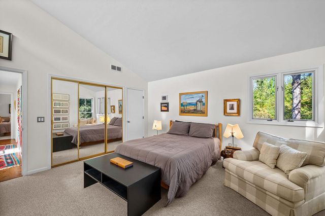 2408 E 800 N, La Porte, IN 46350