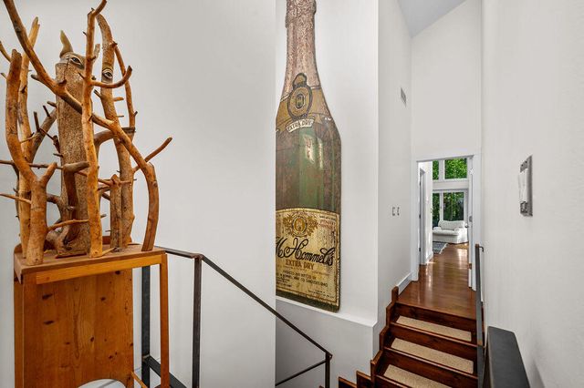 2408 E 800 N, La Porte, IN 46350