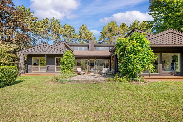 2408 E 800 N, La Porte, IN 46350