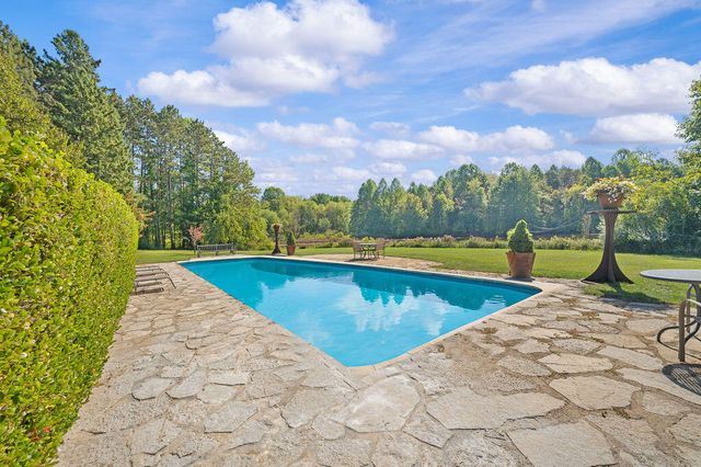 2408 E 800 N, La Porte, IN 46350