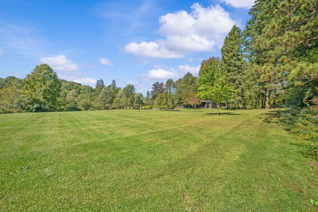 2408 E 800 N, La Porte, IN 46350