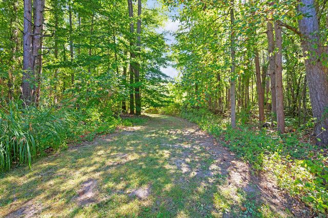 2408 E 800 N, La Porte, IN 46350