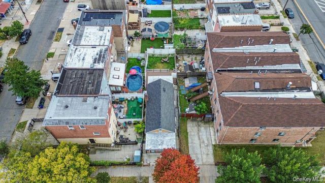 2738 Miles Avenue, Bronx, NY 10465