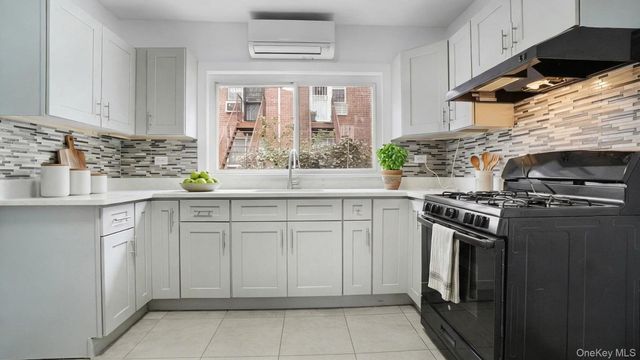 2738 Miles Avenue, Bronx, NY 10465