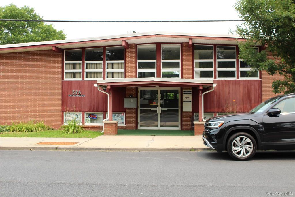 15 Moore Avenue 2R, Mount Kisco, NY 10549 — exterior