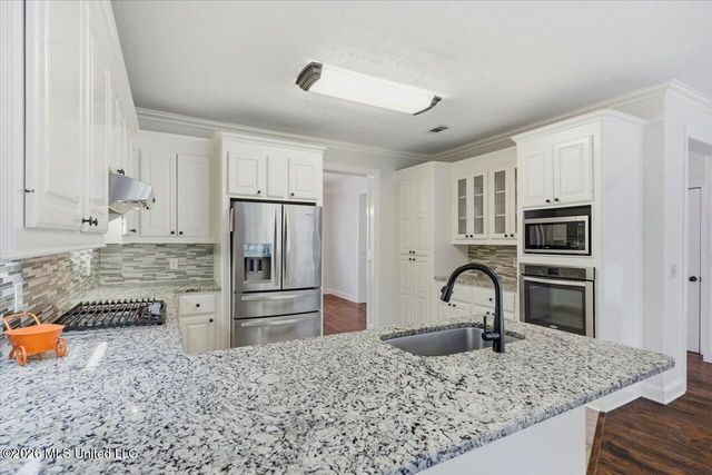 119 Hidden Hills Drive, Madison, MS 39110