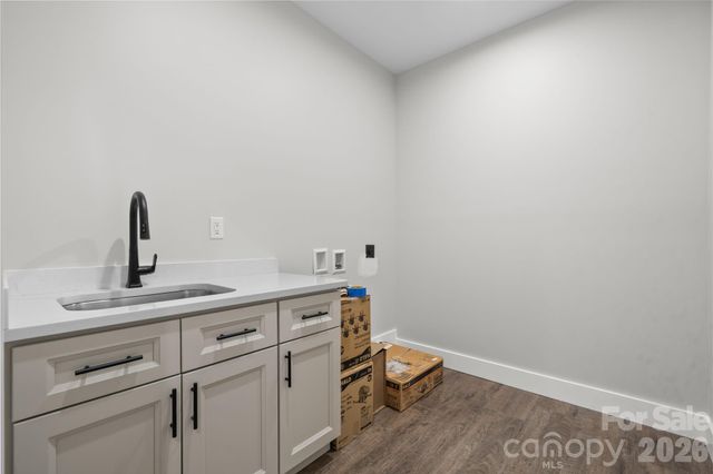 730 Chatsworth Circle SE, Lenoir, NC 28645