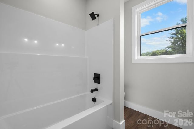 730 Chatsworth Circle SE, Lenoir, NC 28645