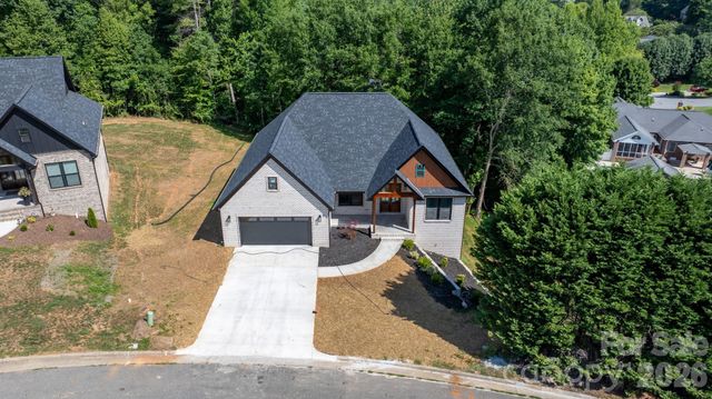 730 Chatsworth Circle SE, Lenoir, NC 28645
