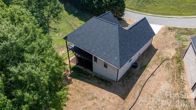 730 Chatsworth Circle SE, Lenoir, NC 28645