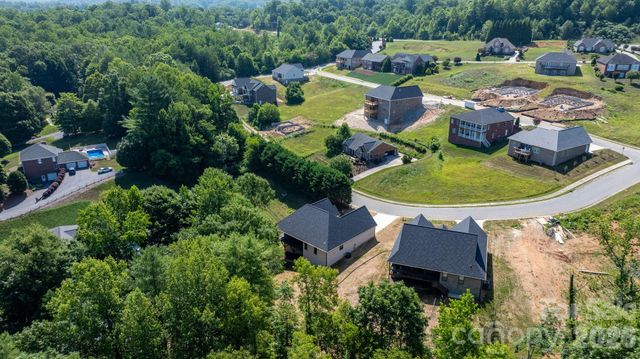 730 Chatsworth Circle SE, Lenoir, NC 28645