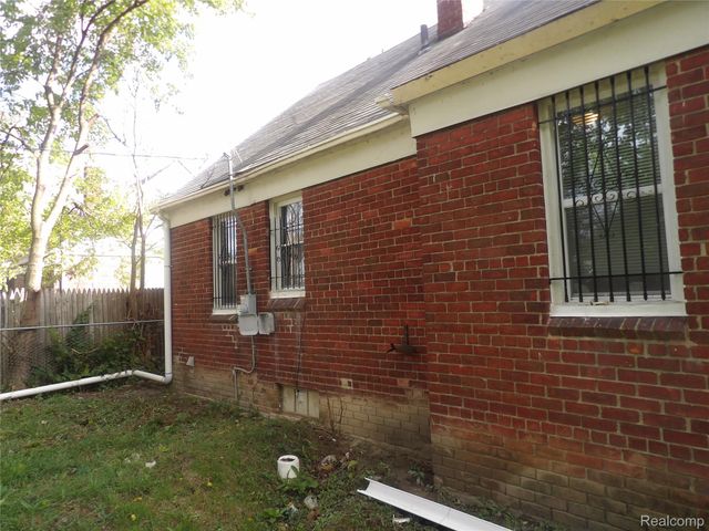 11035 Portlance Street, Detroit, MI 48205