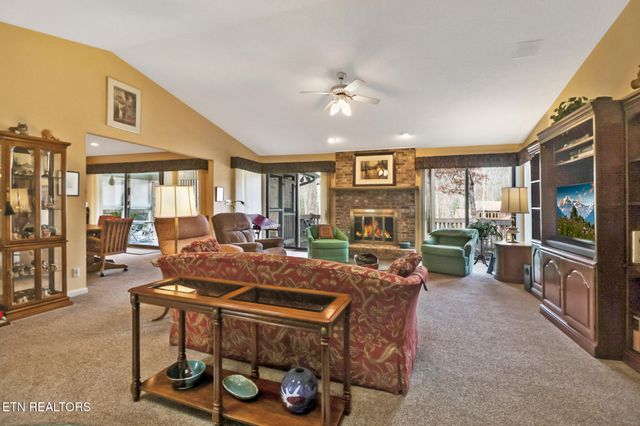 137 Shore Lane, Fairfield Glade, TN 38558