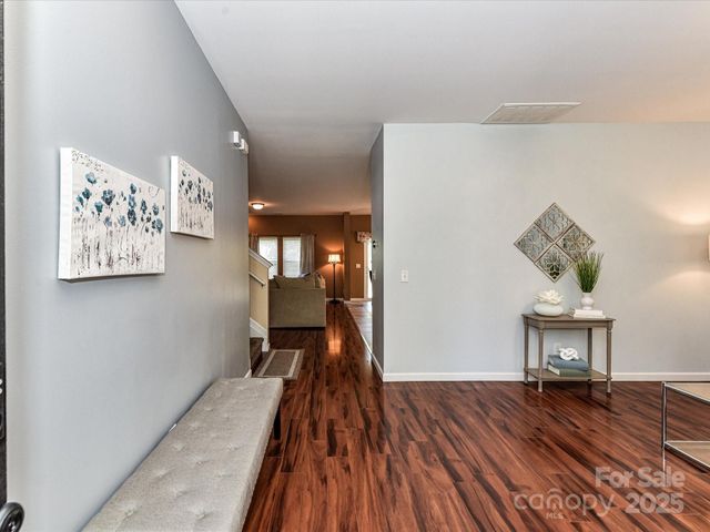 1201 Mountain Laurel Court, Matthews, NC 28104