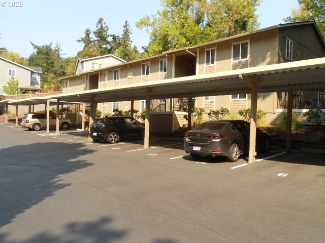 2680 Sw 87TH Ave 8, Portland, OR 97225