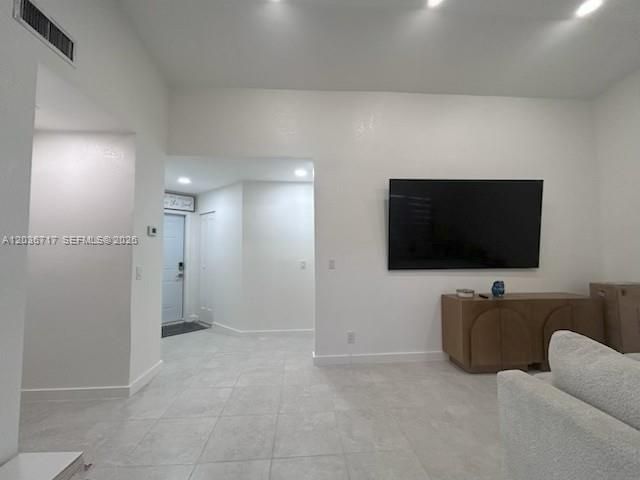 6308 NW 170th Ter, Hialeah, FL 33015