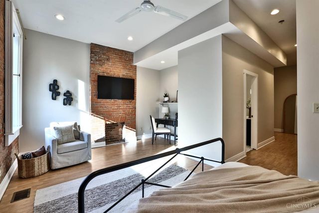 112 E Thirteenth Street, Cincinnati, OH 45202