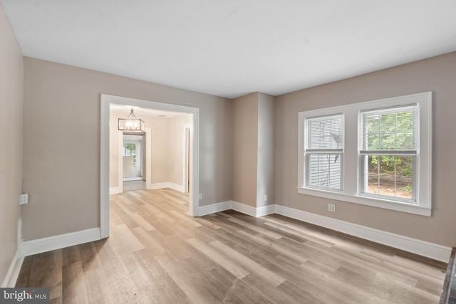 659 W FOREST GROVE RD, Vineland, NJ 08360